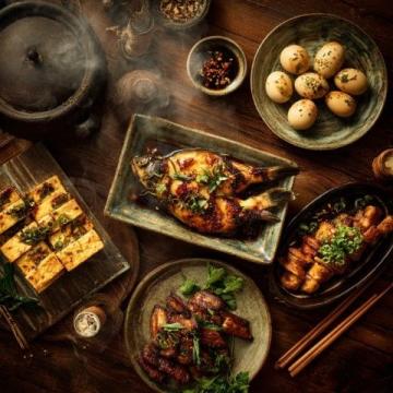 陸家嘴三件套:豪華雞鴨鴿宴驚艷味蕾