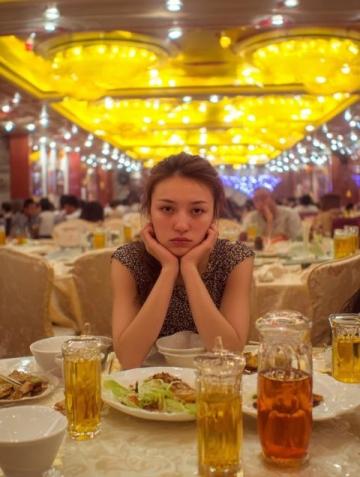 權哥帶美籍華人朋友嘗遍鄭州美食,粵菜館體驗如何?