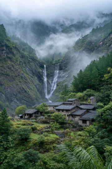 九寨溝隨手拍：多彩湖泊與壯觀瀑布的美妙瞬間