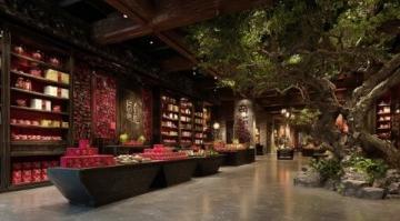 杭城延安路網(wǎng)紅甜品店:鮑師傅糕點(diǎn),透明廚房里的美味傳奇