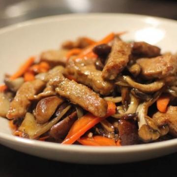 香辣可口的農(nóng)家小炒肉家常做法