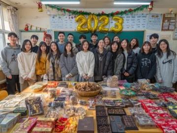 大連二十五中陪餐活動：舌尖上的溫暖與守護