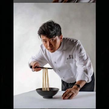 昆明首屆漢堡爭霸賽：33位廚神爭霸官渡，演繹舌尖盛宴