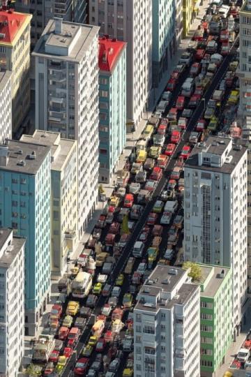踩剎車踩到懷疑人生!今晨,江門大道大堵車