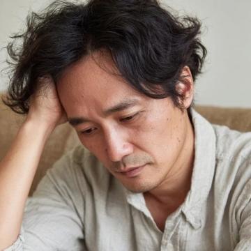 30歲獨自生活的狀態是失敗嗎：寧靜自得還是孤獨迷茫？