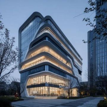 武漢光谷皇冠假日酒店的背影守候已久：細(xì)節(jié)嬗變、行政待遇有差異
