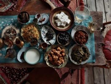 內蒙古特色美食:手抓羊肉、奶茶等不可錯過的地方風味