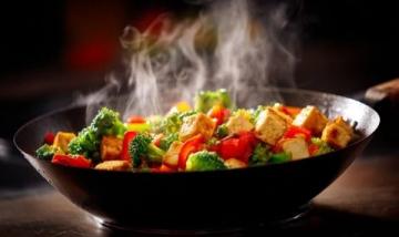 縣城醫院周邊美食價格調查：豆腐炒肉16元、苦瓜炒蛋13元公道嗎？
