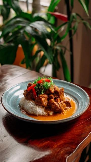 經典家常菜粉蒸肉制作指南：食材調料與烹飪技巧詳解