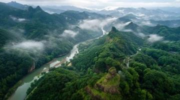 夕陽(yáng)下的匆匆一瞥：廣西靖西鵝泉景區(qū)之旅