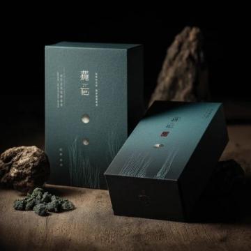 清風(fēng)梳柳細(xì)雨潤(rùn)花:傳統(tǒng)對(duì)聯(lián)文化的現(xiàn)代傳承與發(fā)展