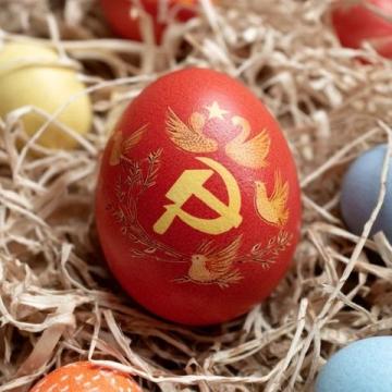 靖西繡球是廣西壯族自治區靖西市的一種傳統手工藝品,也是壯族文化的代表性符號之一