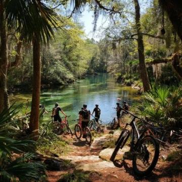 騎車去春游，公園推薦,騎車野餐是我認為度過春天最慵懶的方式了