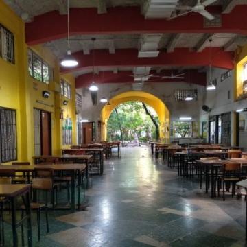 薩拉戈薩復古風情餐廳LaRepublicana：穿越時空的味蕾之旅