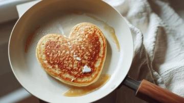 讓煙火氣滿滿的廚房里，瞬間帶來心底的溫暖與滿足的烙死面餅