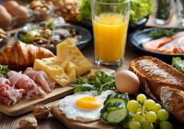 大家好,今天我要和大家分享一款非常適合早餐和病后調理的養生美食——海參小米粥