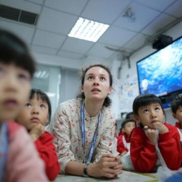 湖南省汽車技師學(xué)院召開2023年上學(xué)期工作總結(jié)暨下半年工作計(jì)劃會議