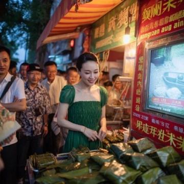 夜幕下的棗莊東湖夜市美景與美食共賞