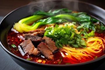 重慶財經職業學院食堂都有哪些美味?羊雜羊肉米粉雙拼