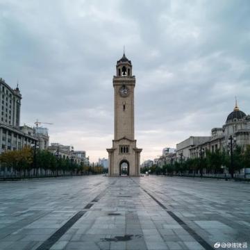 今天來(lái)分享一條超有文藝氣息的北京citywalk路線,午后從前門(mén)正陽(yáng)橋出發(fā)