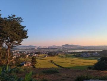告別了中國東方第一村防川村，天色已晚，就在琿春市住宿一晚
