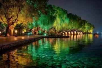 今晚深圳自駕前往廣東惠州夜游西湖，美景盡收眼底！