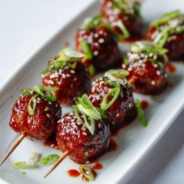 豬肉丸子是一個百搭的美食,能炸,能燉菜,能紅燒,能糖醋,還能做湯,平時做一些