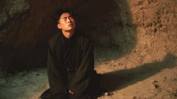 陳龍居士考察鶴山橫江后山風水:探討鐘氏家族墓穴選址問題