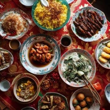 好久沒有來過南坪了,今天我們?nèi)コ蕴脱蛉怵^,這家開了20年的羊肉館