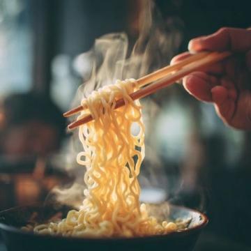 宜賓燃面:川味翹楚,天底下最好吃的面食揭秘