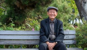 八十四歲依然健康活力：我爸的長壽秘訣與家族基因影響