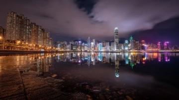 維港游船指南：窮游香港必體驗，欣賞幻彩詠香江燈光秀！