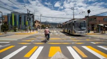 盤州市紅果城區新增公交線路：連接勝境街道辦石腦上壩，助力鄉村振興與城市互動