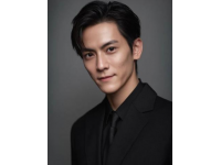 在娛樂圈，黃磊以其精湛的演技和睿智的形象深入人心,然而，除了演藝事業的成就