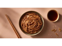 昆明人的早點特色：鮮香味美、酸辣開胃、米面為主、制作精細、搭配多元