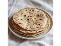 家常玉米餅搭配小魚的烹飪方法