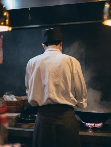 一路走來,料理都能做的出色廚子