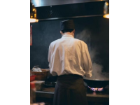 一路走來,料理都能做的出色廚子