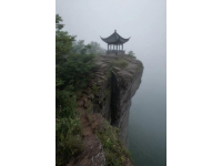 探索仙華山巔夜宿金華柏麗：夢(mèng)幻旅程中的寧?kù)o優(yōu)雅