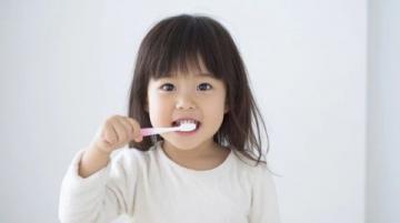 兒童換牙期護(hù)理要點(diǎn)：關(guān)注時間線與良好習(xí)慣養(yǎng)成