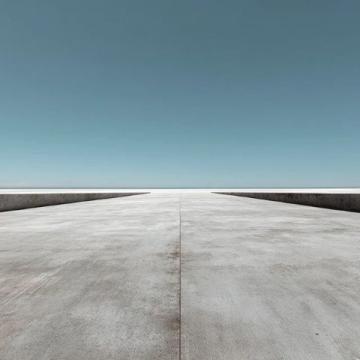 
"三維空間中線材的創(chuàng)意應(yīng)用：從單線到多線構(gòu)成藝術(shù)解析