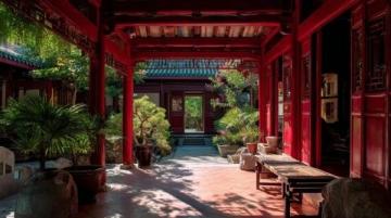 青島大學(xué)路:紅瓦綠樹下的文藝?yán)寺蝗沼? width=