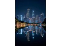 貴陽花果園濕地公園夜景：白宮、雙子塔、海豚廣場璀璨奪目，感受現(xiàn)代都市魅力