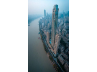 重慶地鐵穿天而過，假期來體驗山城的獨特美景