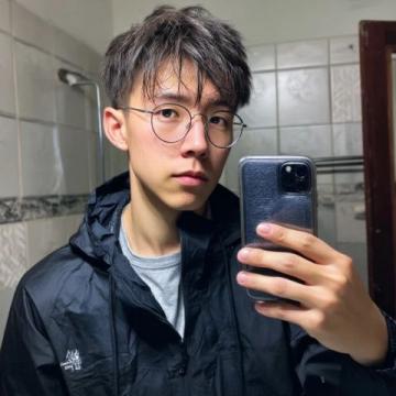 2025年4月14日,韓國男團EXO成員金鐘大(CHEN)正式入駐抖音