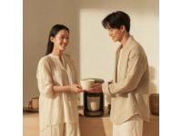 家人們，今天又來給大家分享幾款用小米做的好吃的，小米營養豐富，做法還多樣